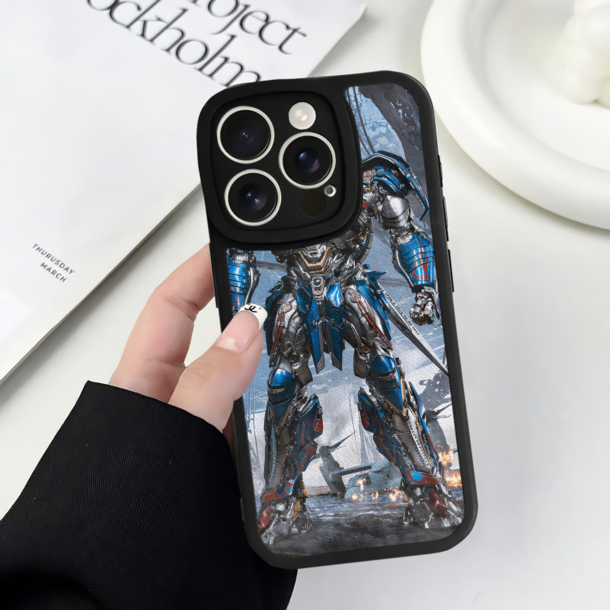 （画像用） Transformers トランスフォーマー 【iPhone 16シリーズ対応】シリコンスマホケース（レザー調） 材質：シリコン